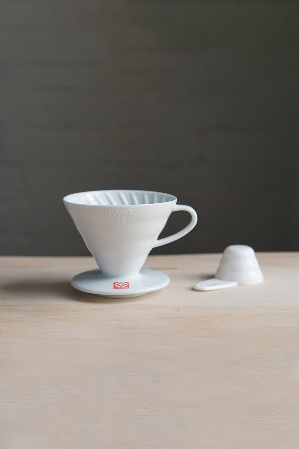 Hario V60 Coffee Dripper White Ceramic - 02